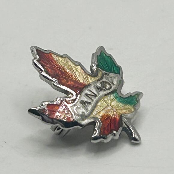 VNTG Silver Colorful Enamel Canada Maple Leaf Brooch Sterling Silver Lapel Pin - Picture 3 of 5
